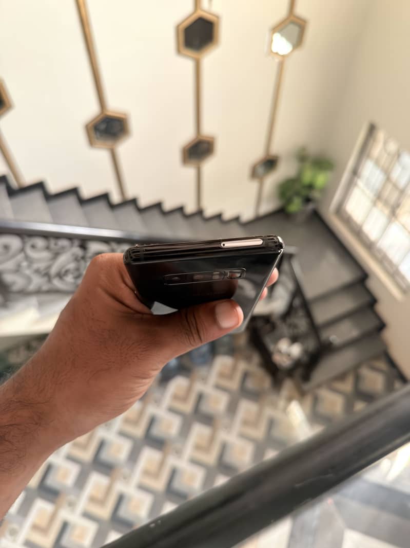 Samsung Mobile Note 8 27