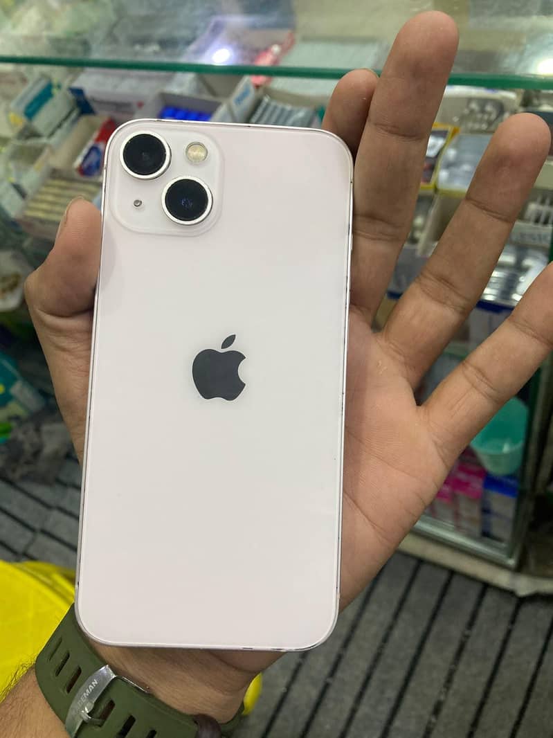 Apple iPhone 13 2