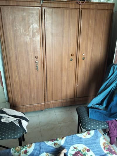 3 door wardrobe plus 1 door cupboard free