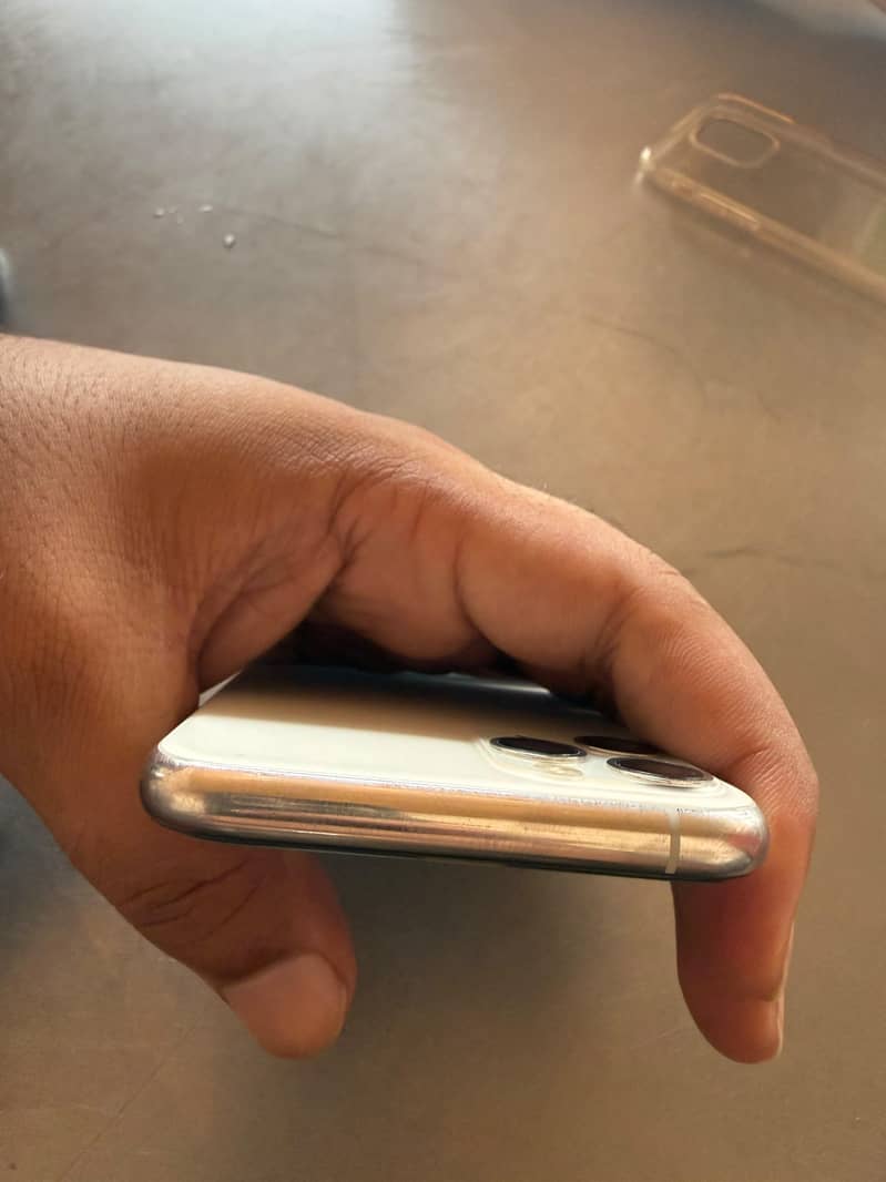 Apple iPhone 11 Pro 256 GB Pta approved 4