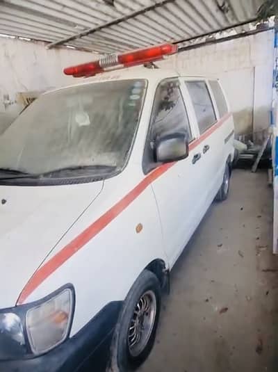 Toyota Town Ace 2004 ambulance