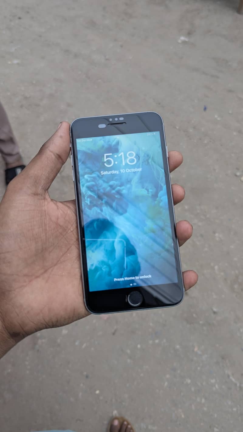 Apple iPhone 6S Plus 5