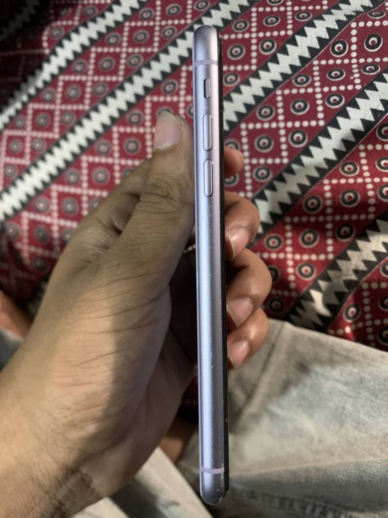 Apple iPhone 11 1
