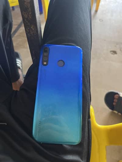 Tecno Spark 4