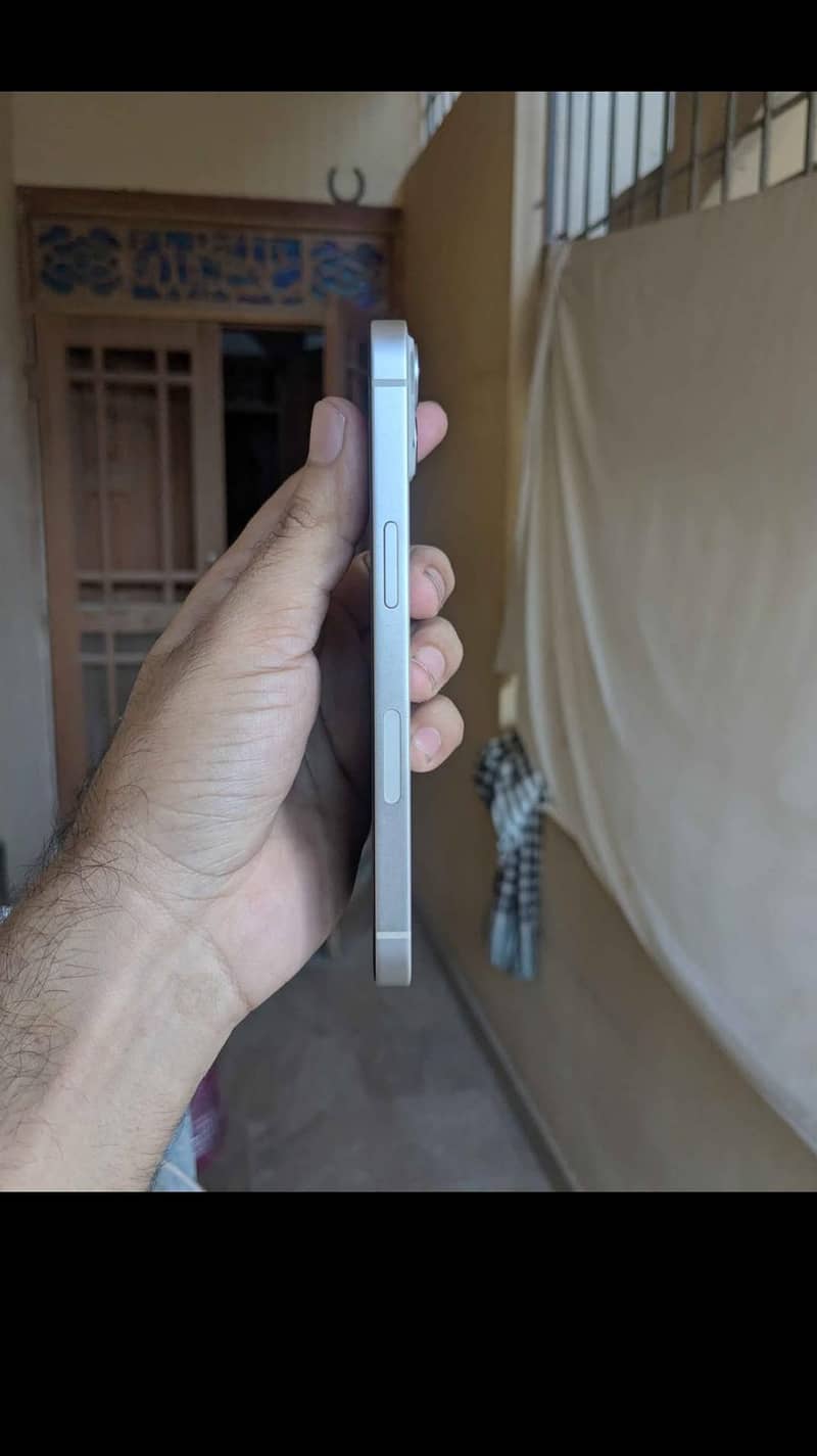 Apple iPhone 14 1