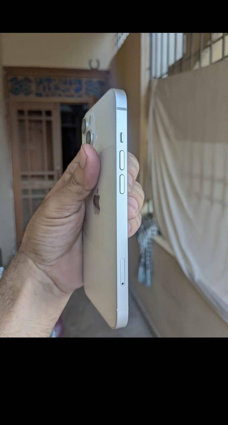 Apple iPhone 14 2