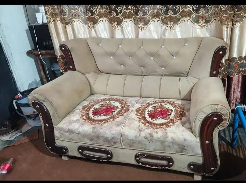 ، 03216007212چھ سیٹر صوفہ سیٹ برائے فروخت 0