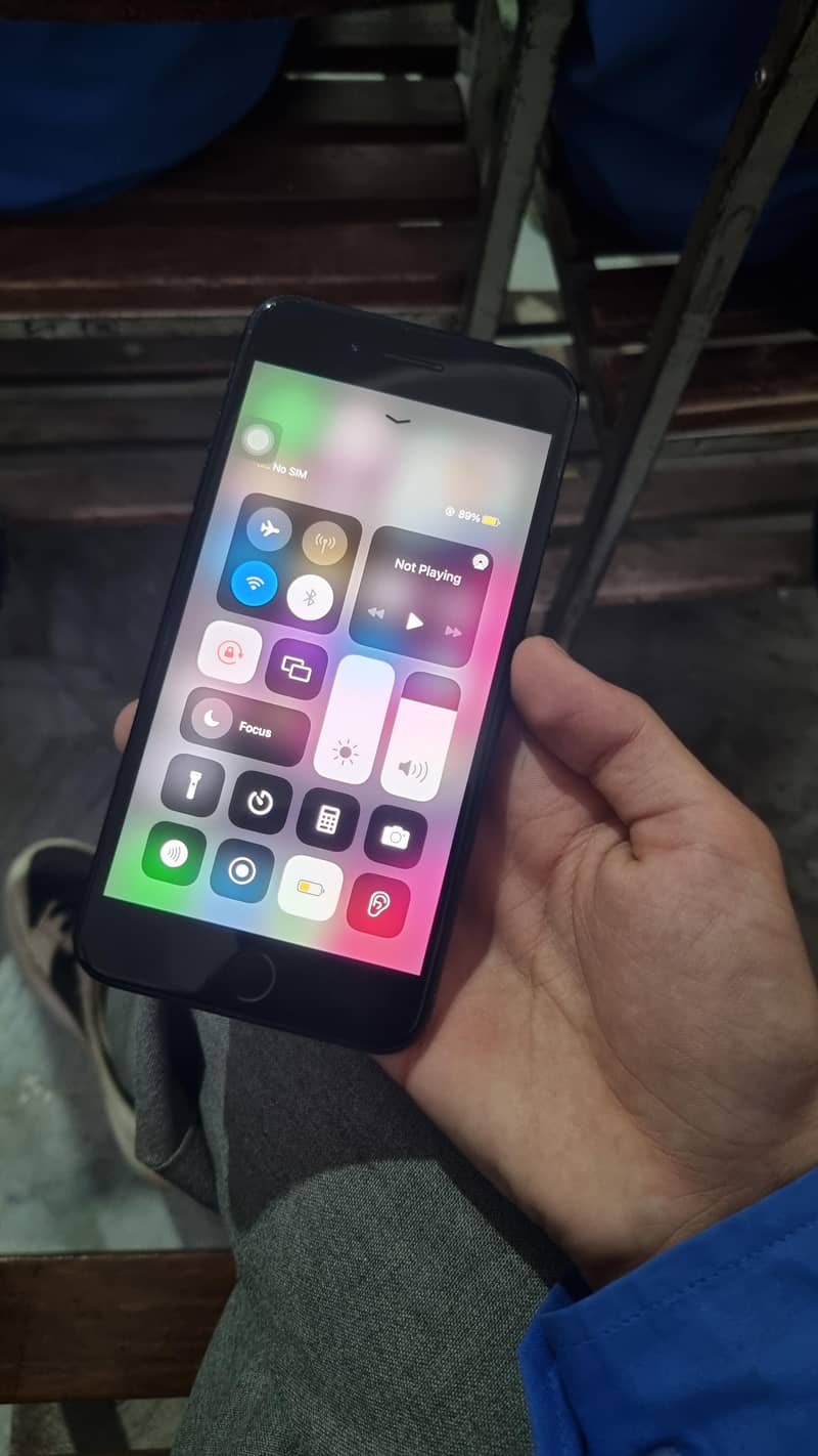 Apple iPhone 7 Plus 1