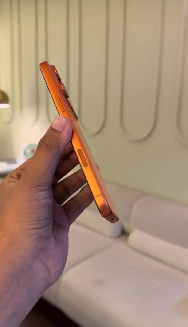 Apple iPhone 17 Pro Max 1
