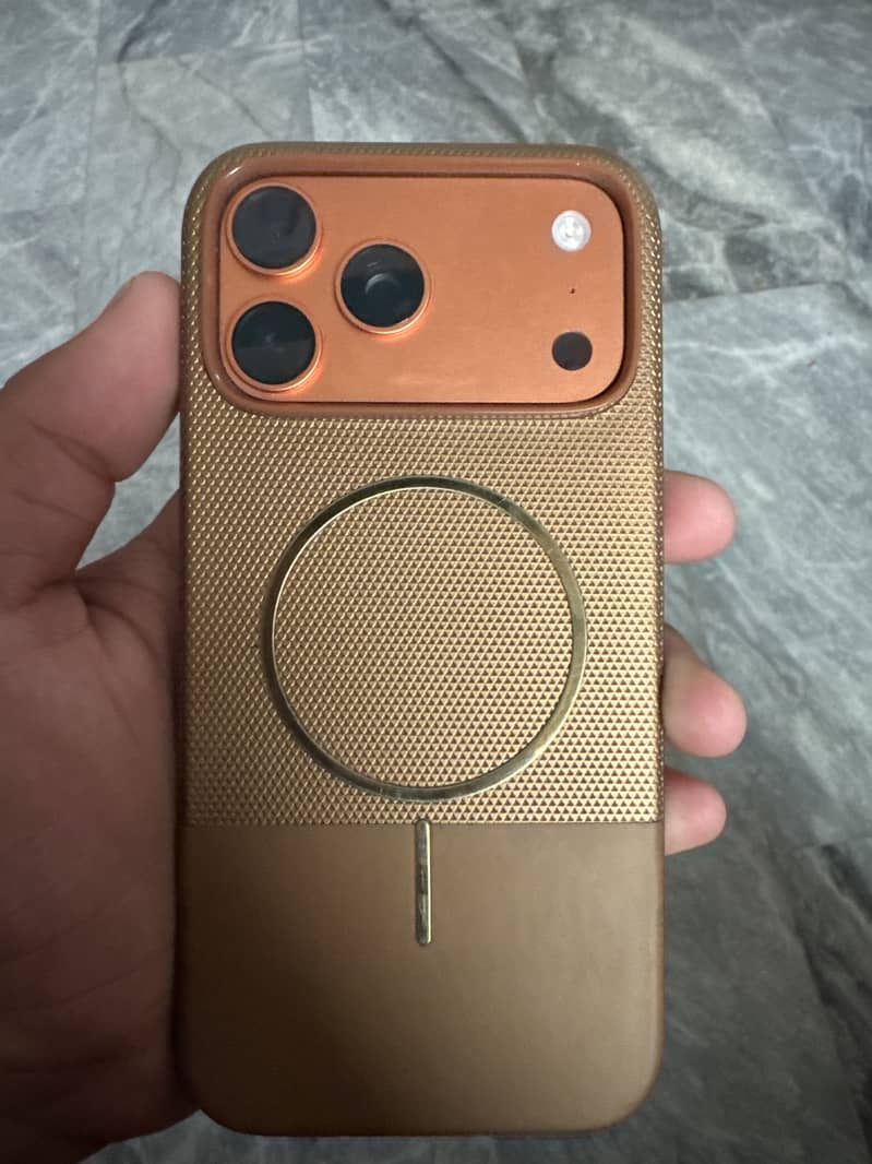 Apple iPhone 17 Pro Max 6