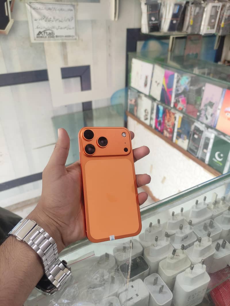 Apple iPhone 17 Pro Max 0
