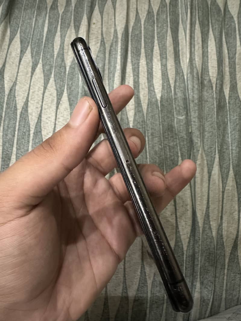 Apple iPhone X 1