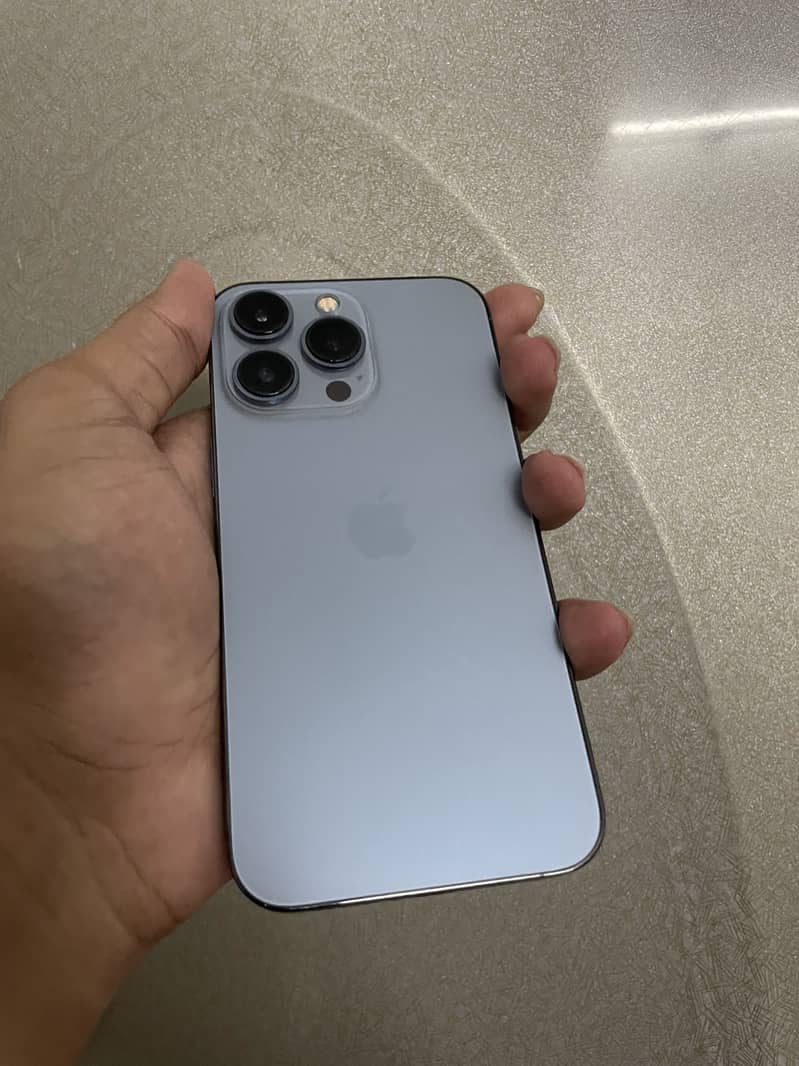 Apple iPhone 13 Pro 0