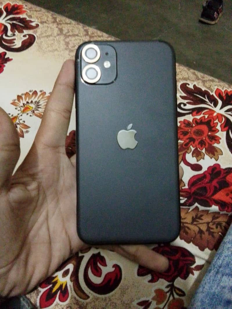 Apple iPhone 11 7