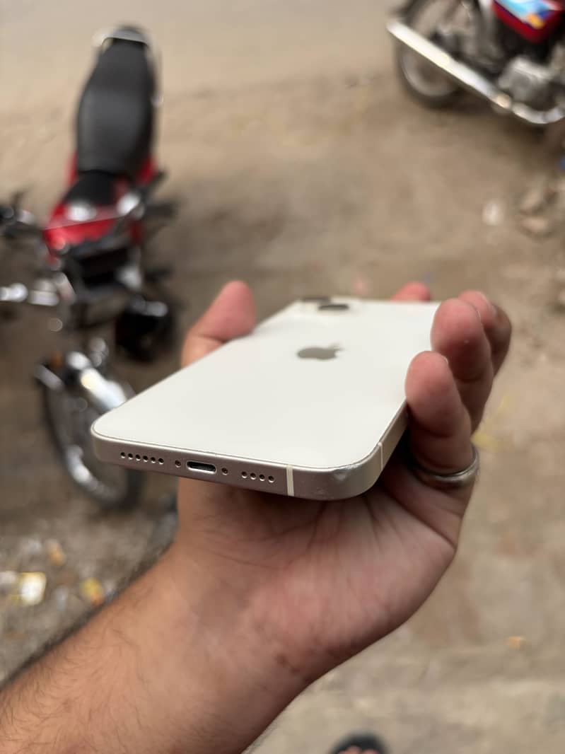 Apple iPhone 14 plus 4