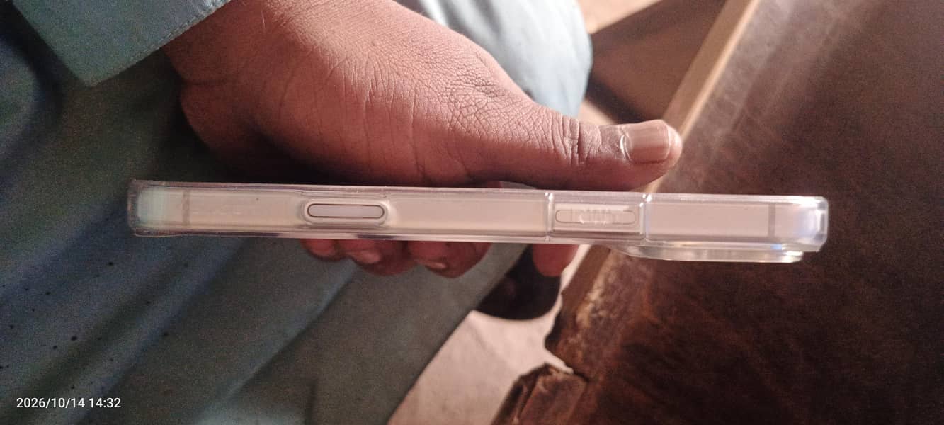 Apple iPhone 17 Pro Max 2