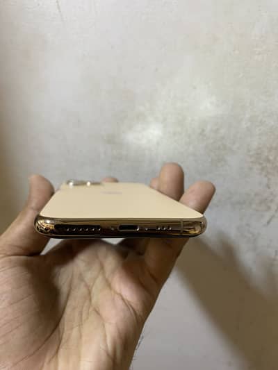 Apple iPhone 11 Pro (256gb) (pta approved)