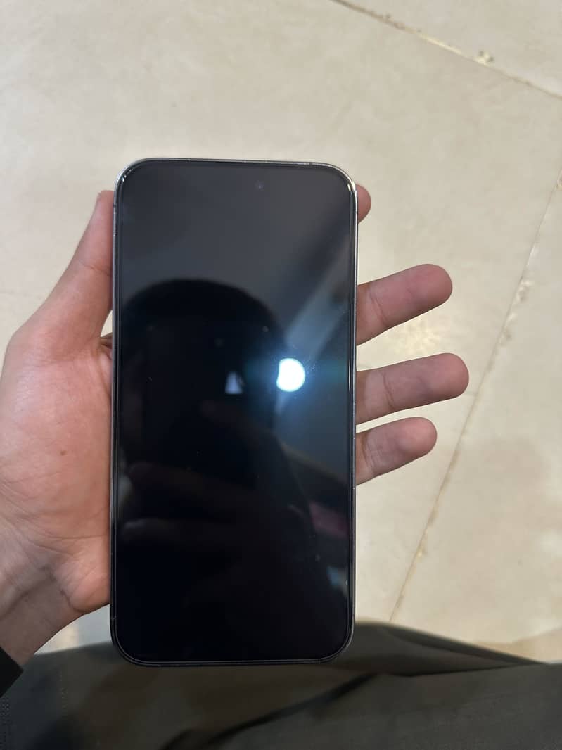 Apple iPhone 14 Pro Max 0