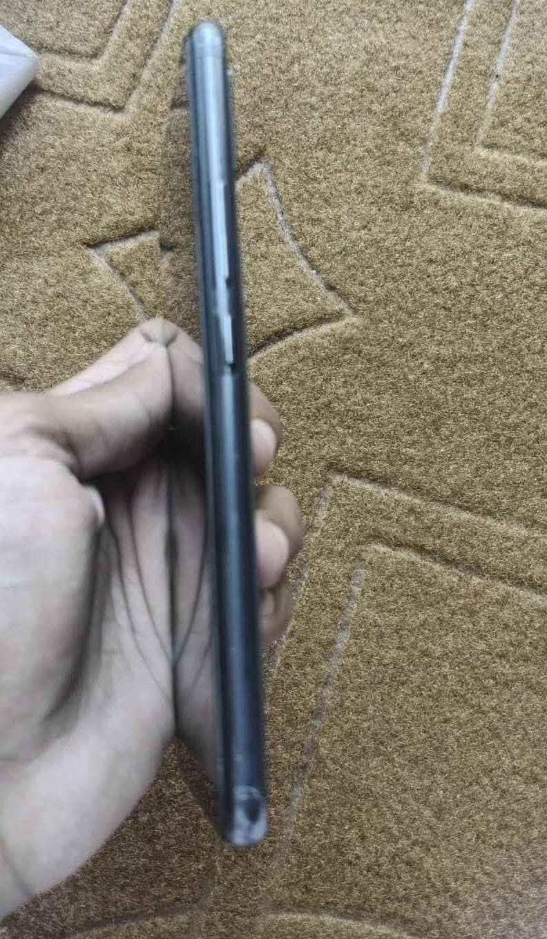 Vivo V21e 1
