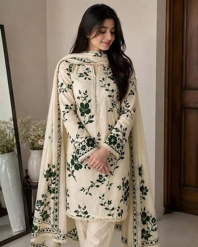 3 Pcs Women's Unstitched Printed Suit