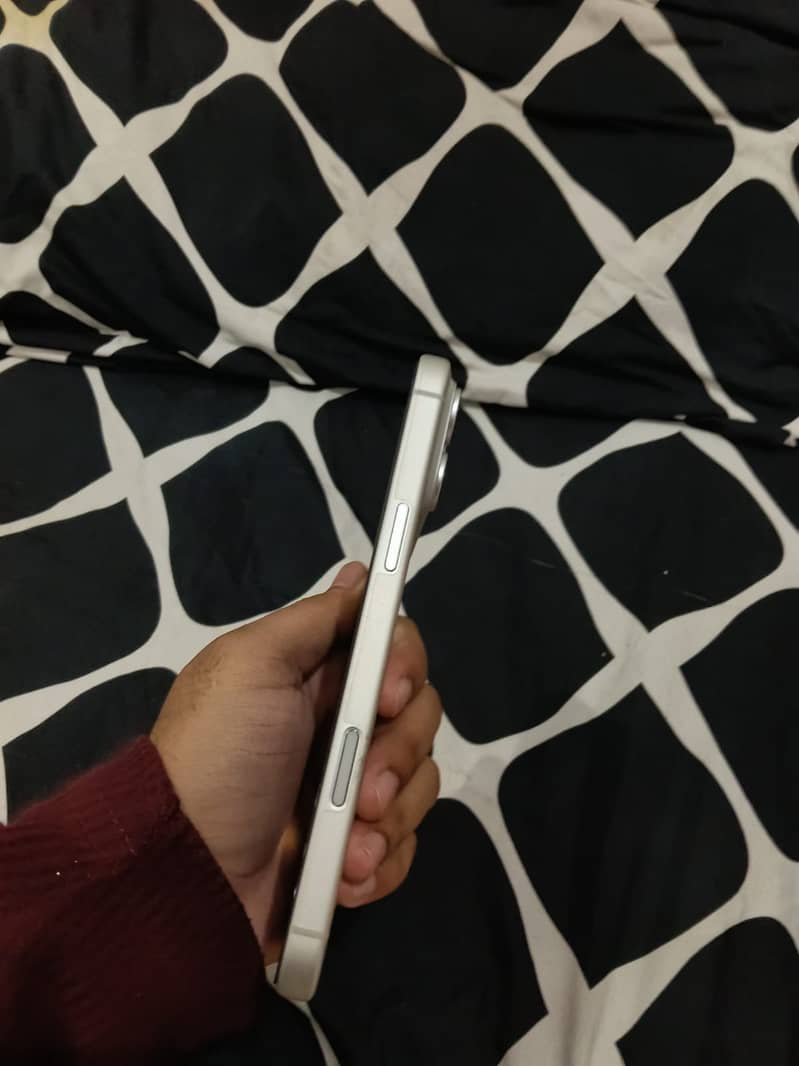 Apple iPhone 17 Pro Max 2