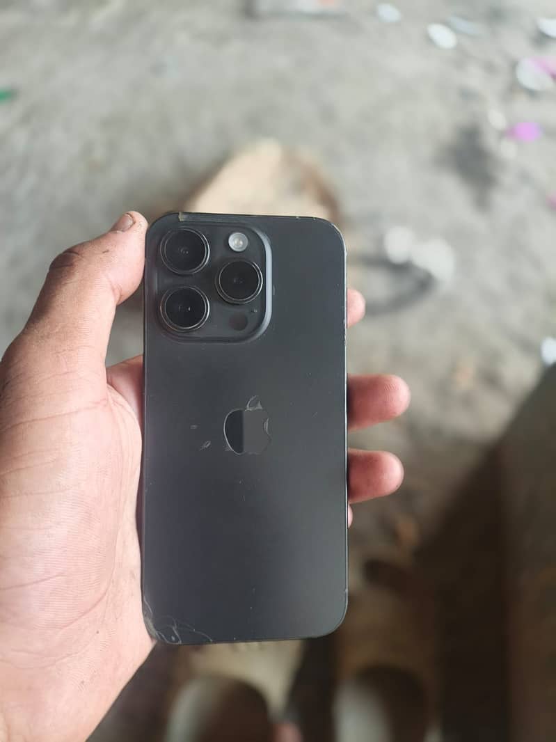 Apple iPhone 15 Pro 1