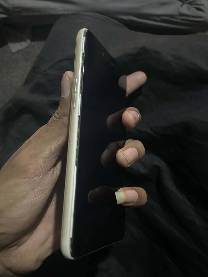 OPPO A37 0