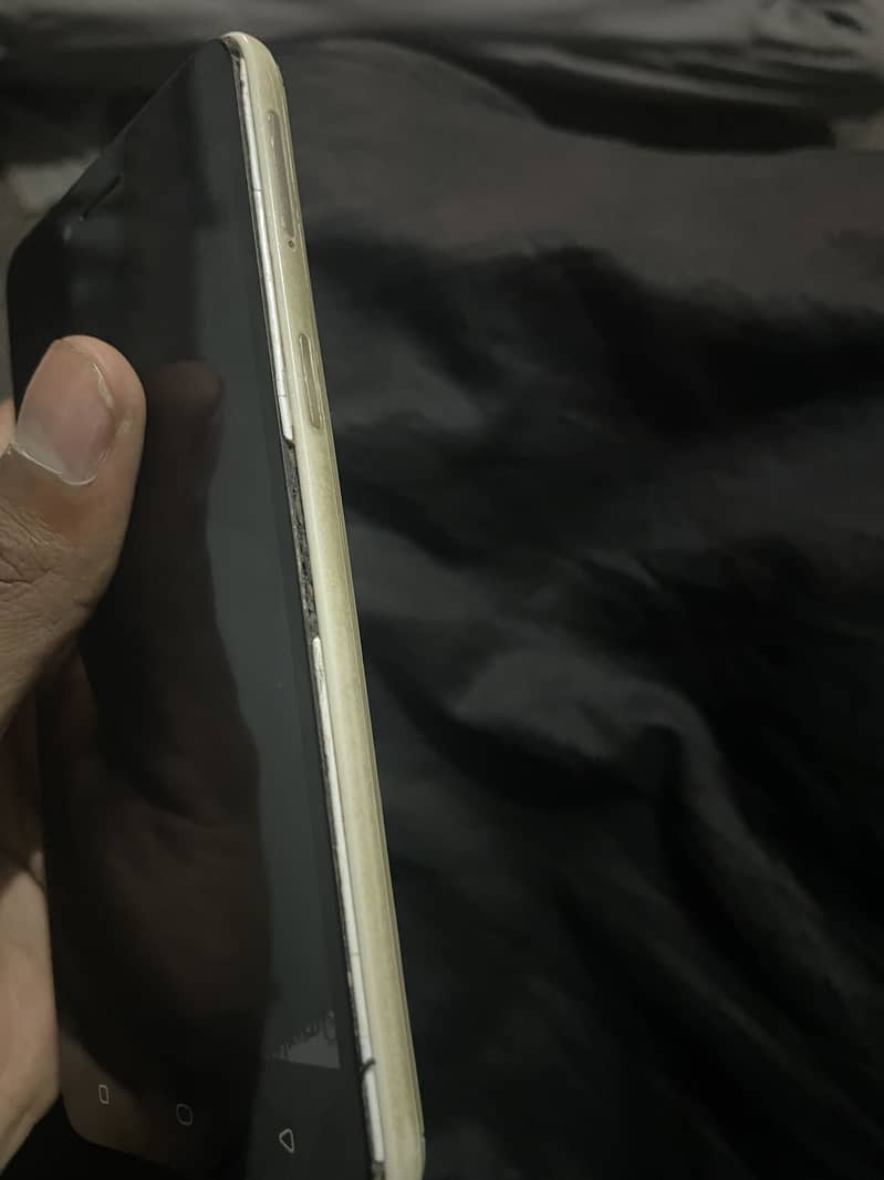 OPPO A37 2