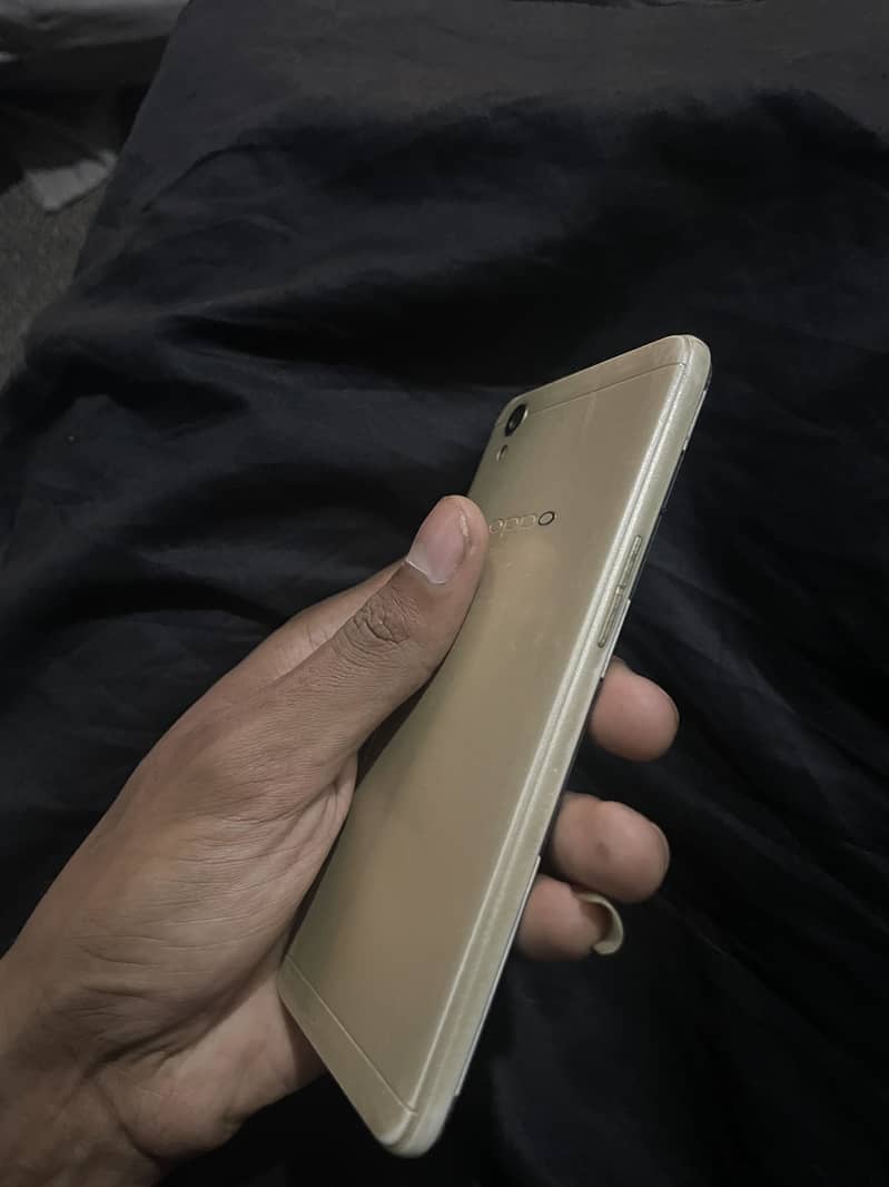 OPPO A37 5