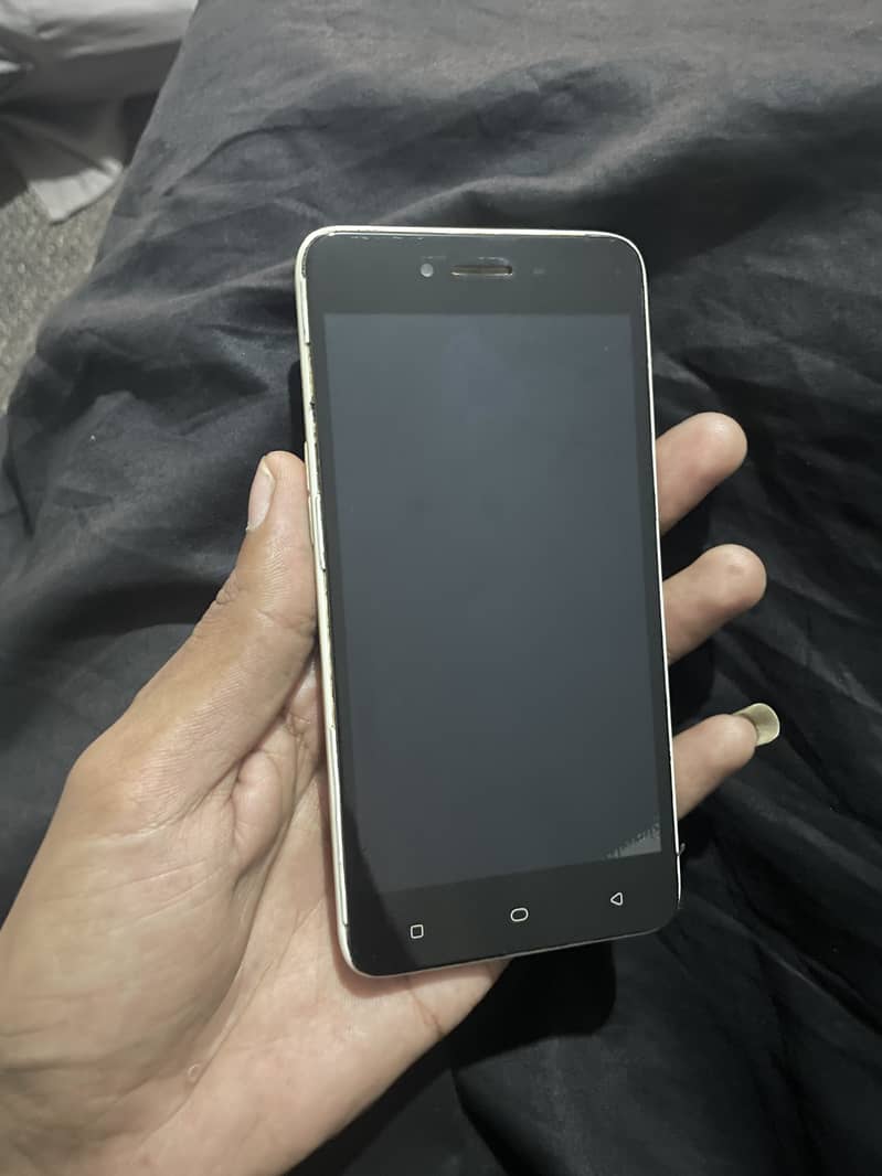 OPPO A37 7