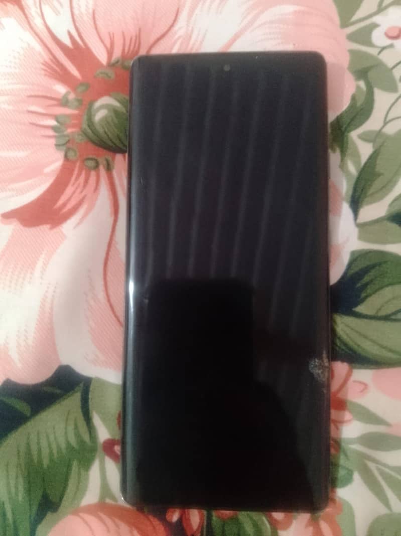 Tecno CAMON 40 Pro 1