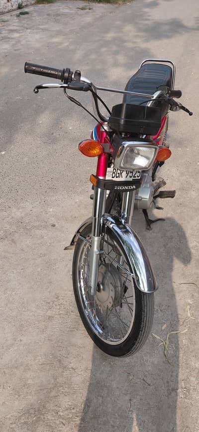 Honda 125 total original