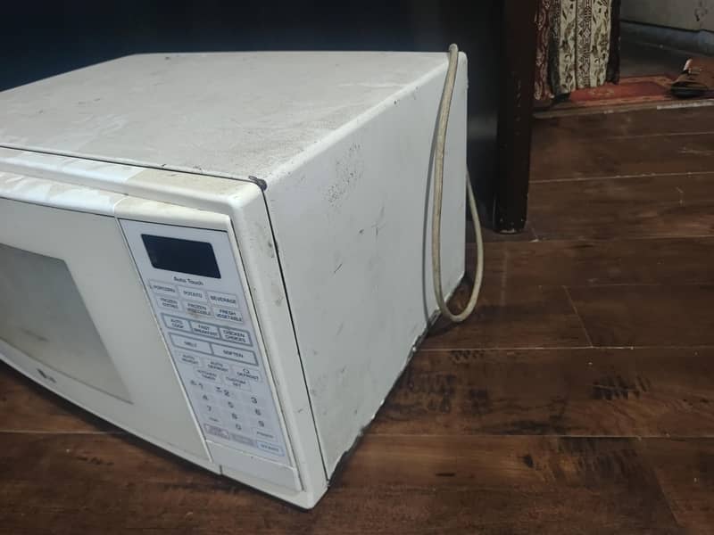microwave oven 2