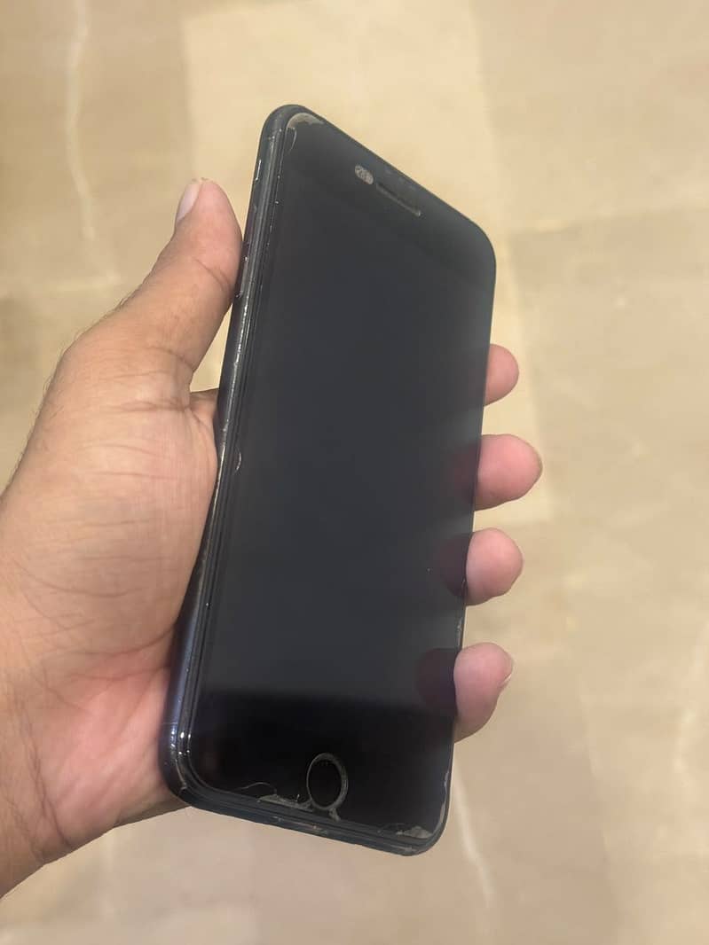 Apple iPhone 7 Plus 3