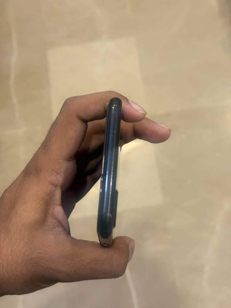 Apple iPhone 7 Plus 4