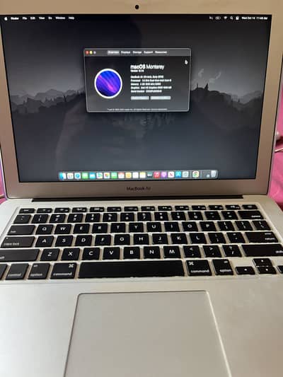 Macbook 2015 with box and charger