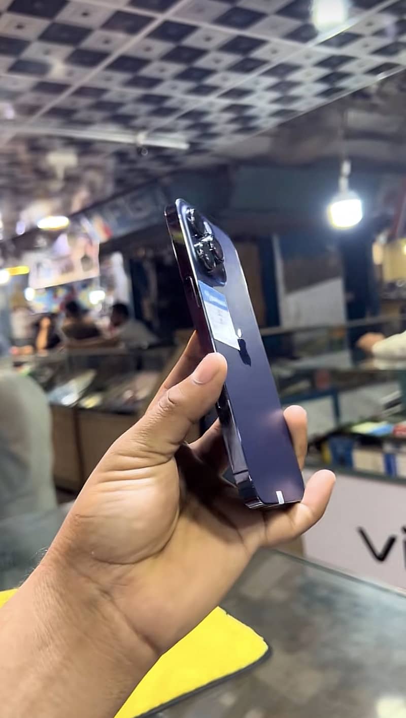 Apple iPhone 14 Pro Max 4