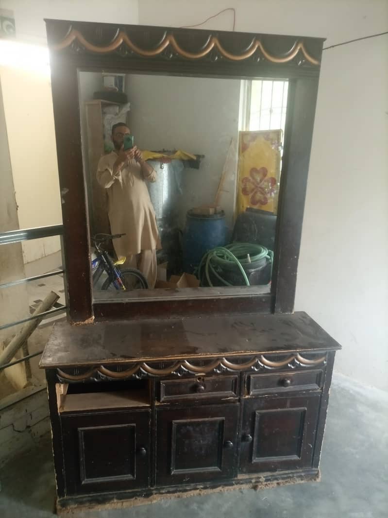 dressing table 2