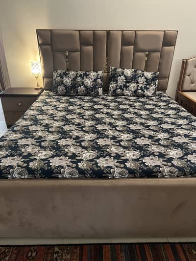 Bed side tables