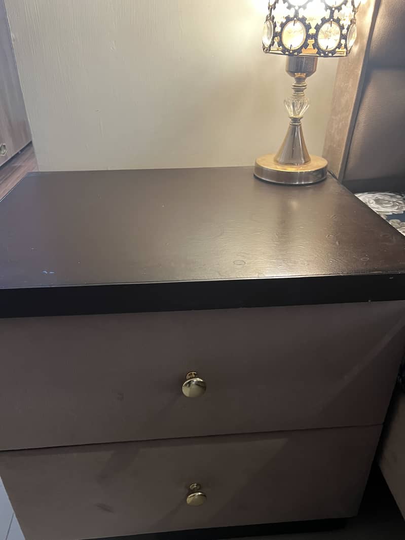 Bed side tables 2
