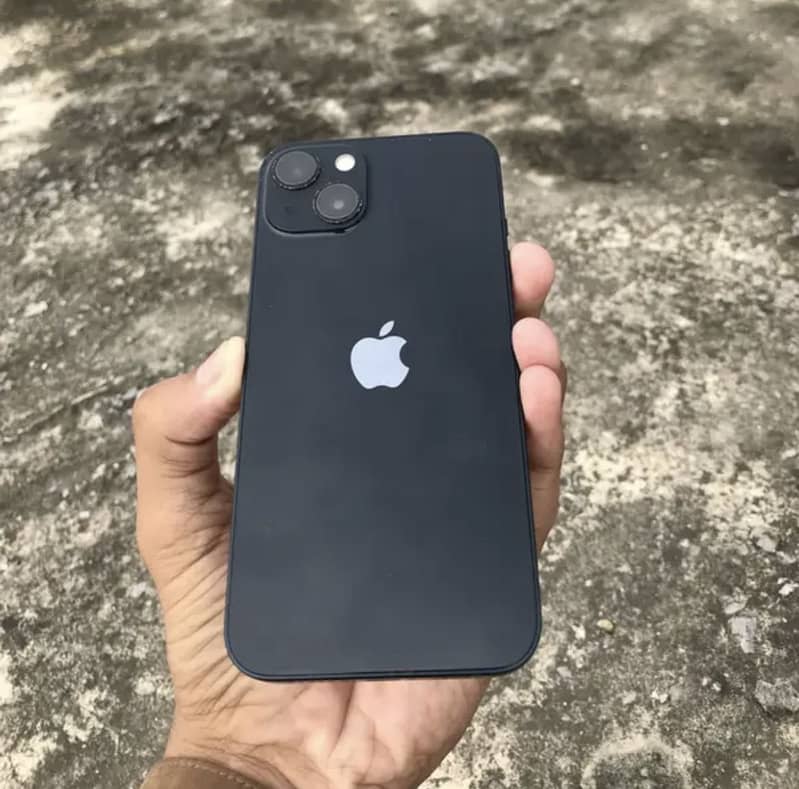 Apple iPhone 13 0