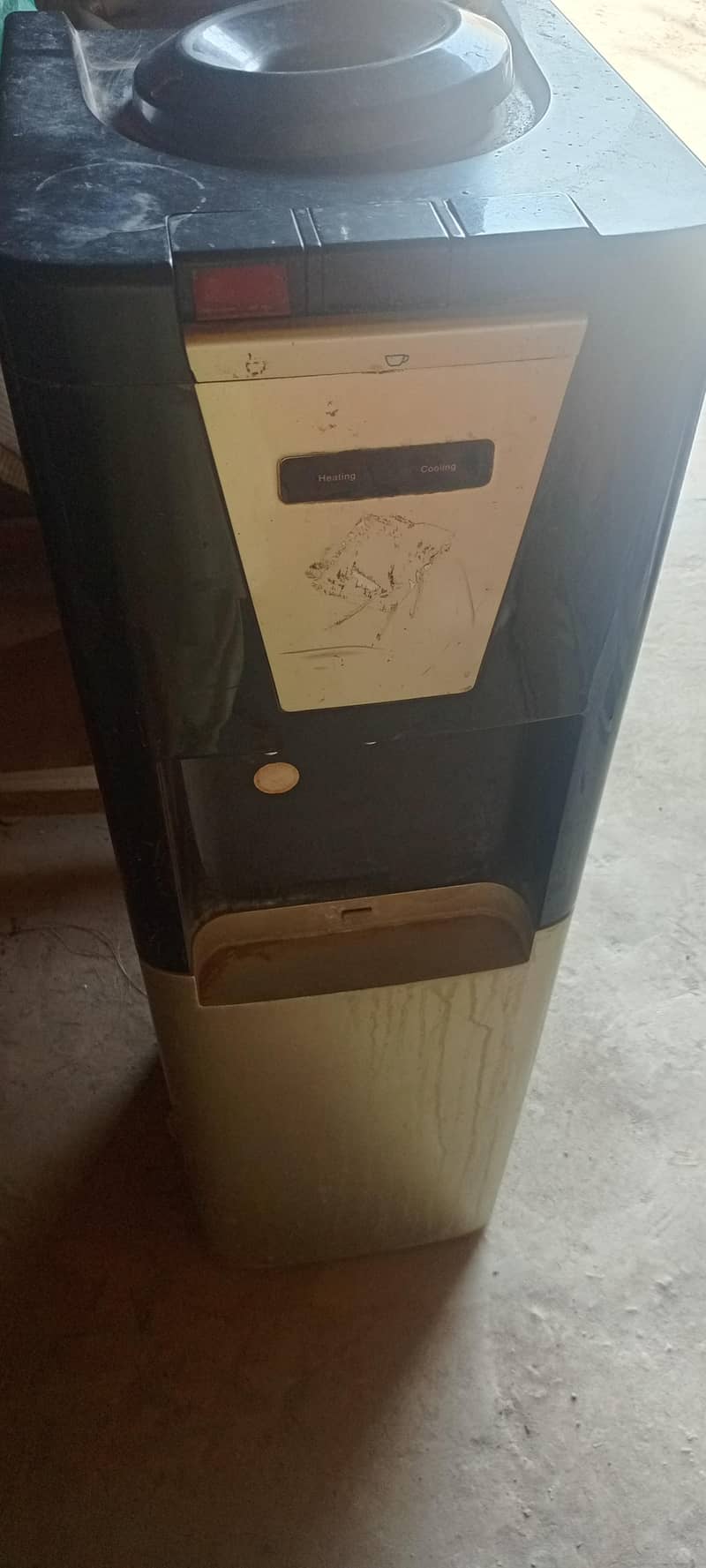 4 dispenser 0