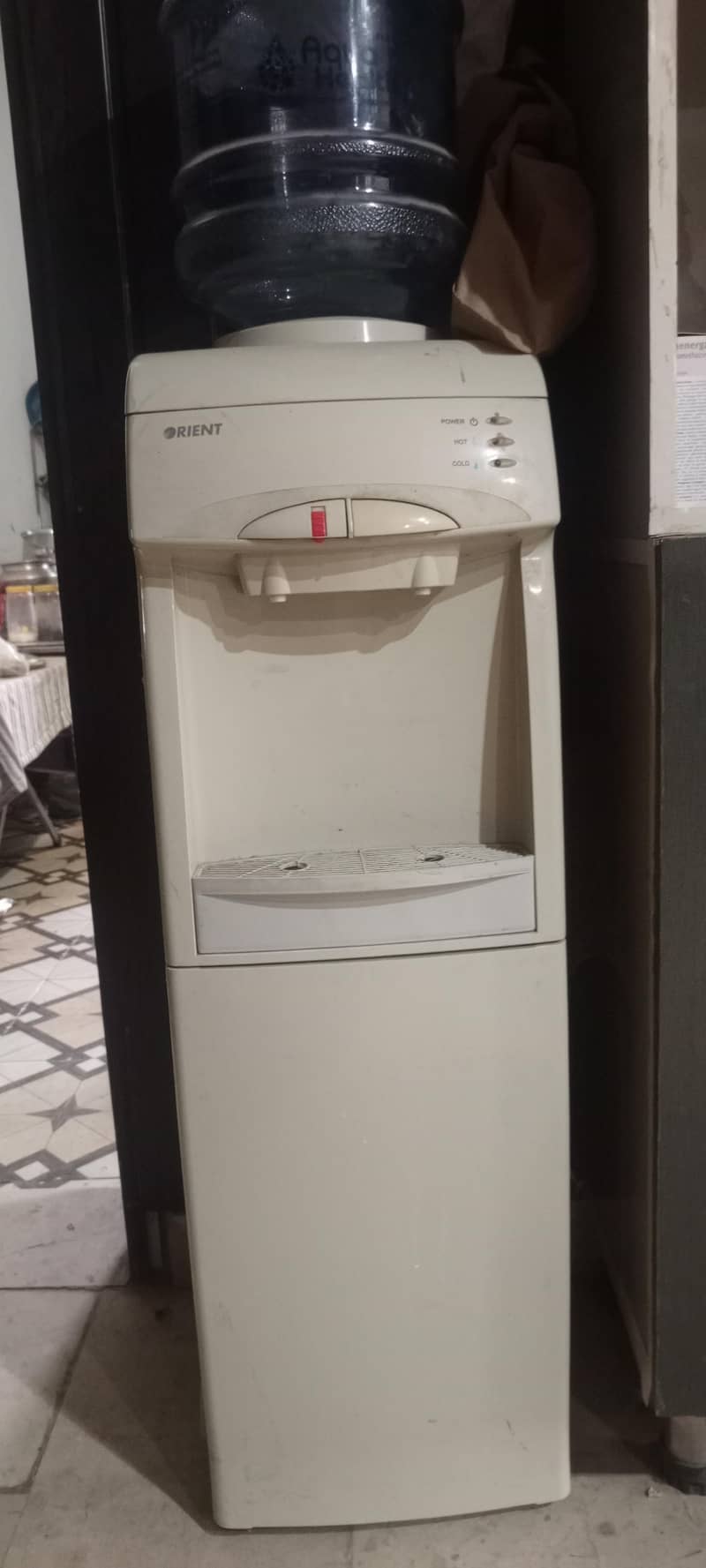 4 dispenser 3