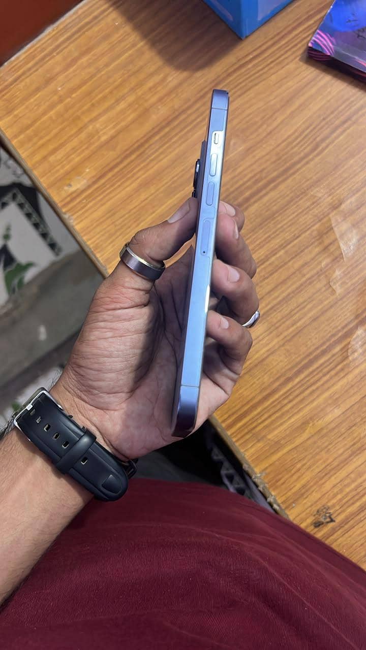Apple iPhone 13 Pro Max 2
