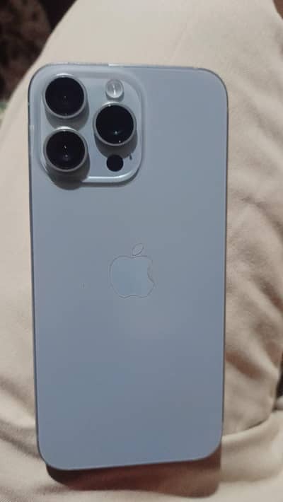 Apple iPhone 15 Pro Max Natural Titanium