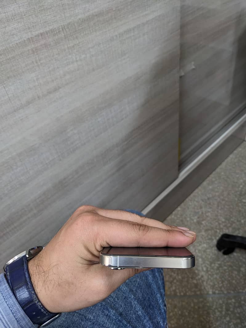 Apple iPhone 13 Pro 6
