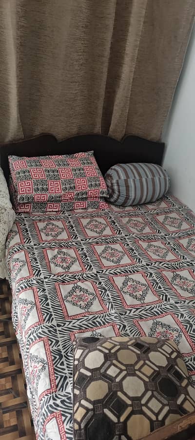 Double Sizes bed with mattress