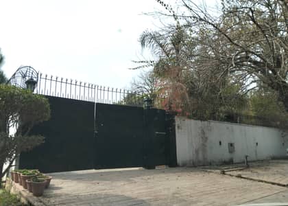 Investor Alert Prime 500 Sq. Yards House for Sale in F-7/2, Islamabad Best Location | Near F-7 Markaz & Margalla Road