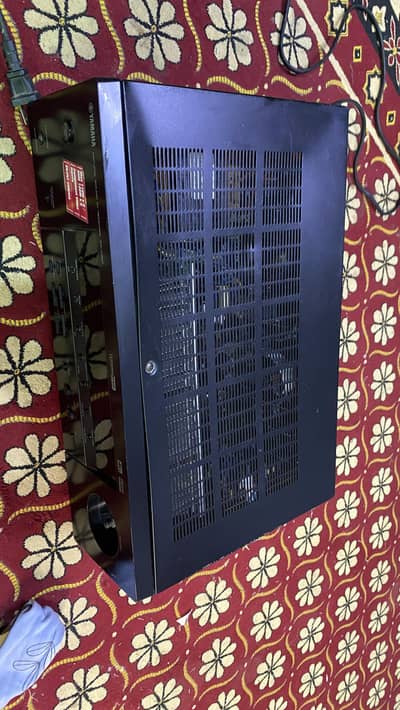 Yamaha amplifier for sale condition 10/9
