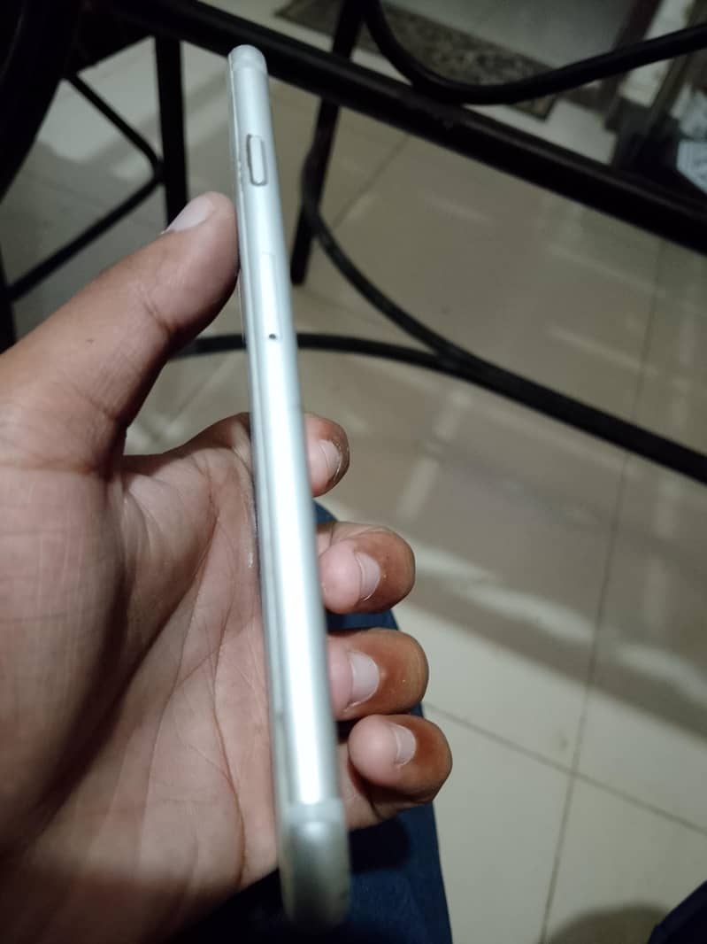 Apple iPhone 6 2